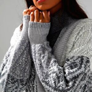 White House black market Fair Isle Sequin Cover Up, size small